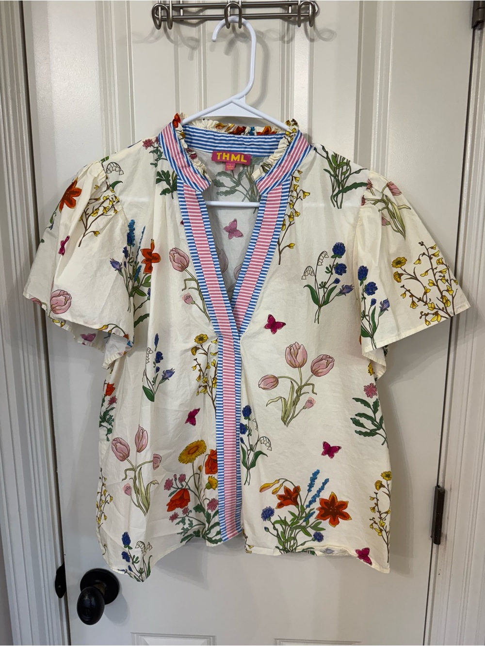 THML Cream Floral Short-Sleeve V-Neck Blouse with Multicolor Trim